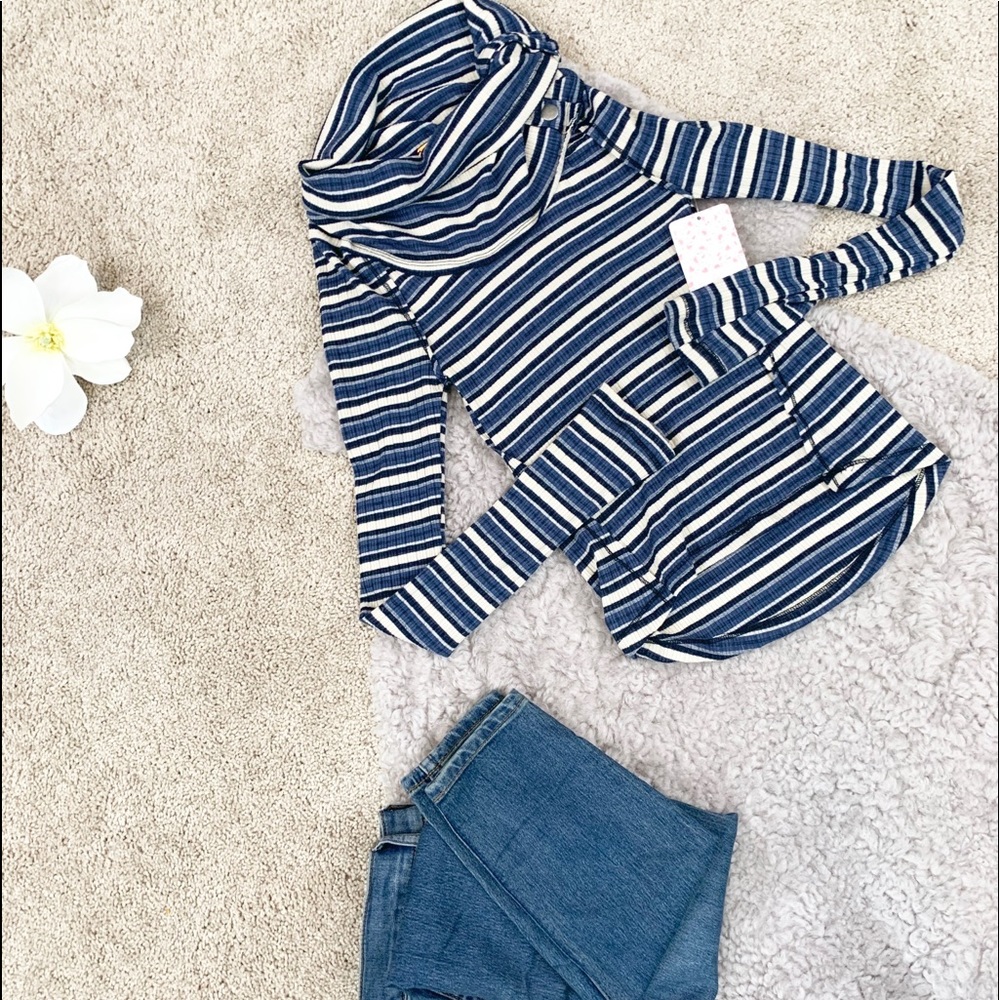 Free people top - Picture 8 of 8